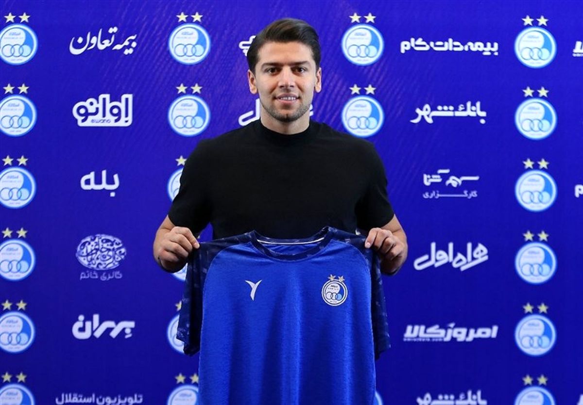هافبک آبی‌ها با استقلال تمدید کرد