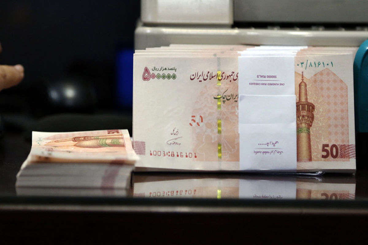 پیشنهاد افزایش حقوق کارکنان و بازنشستگان لشکری و کشوری توسط دولت