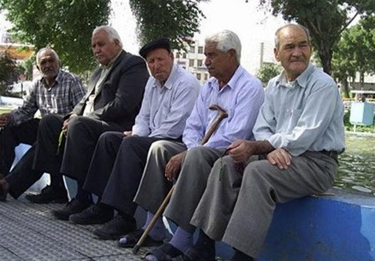 افزایش حقوق شاغلان و بازنشستگان به شهریورماه نمیرسد