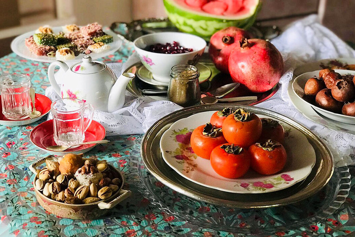 ردپای گیاهخواری عارفان در شب یلدا صادق هدایت از کی گیاهخوار شد؟