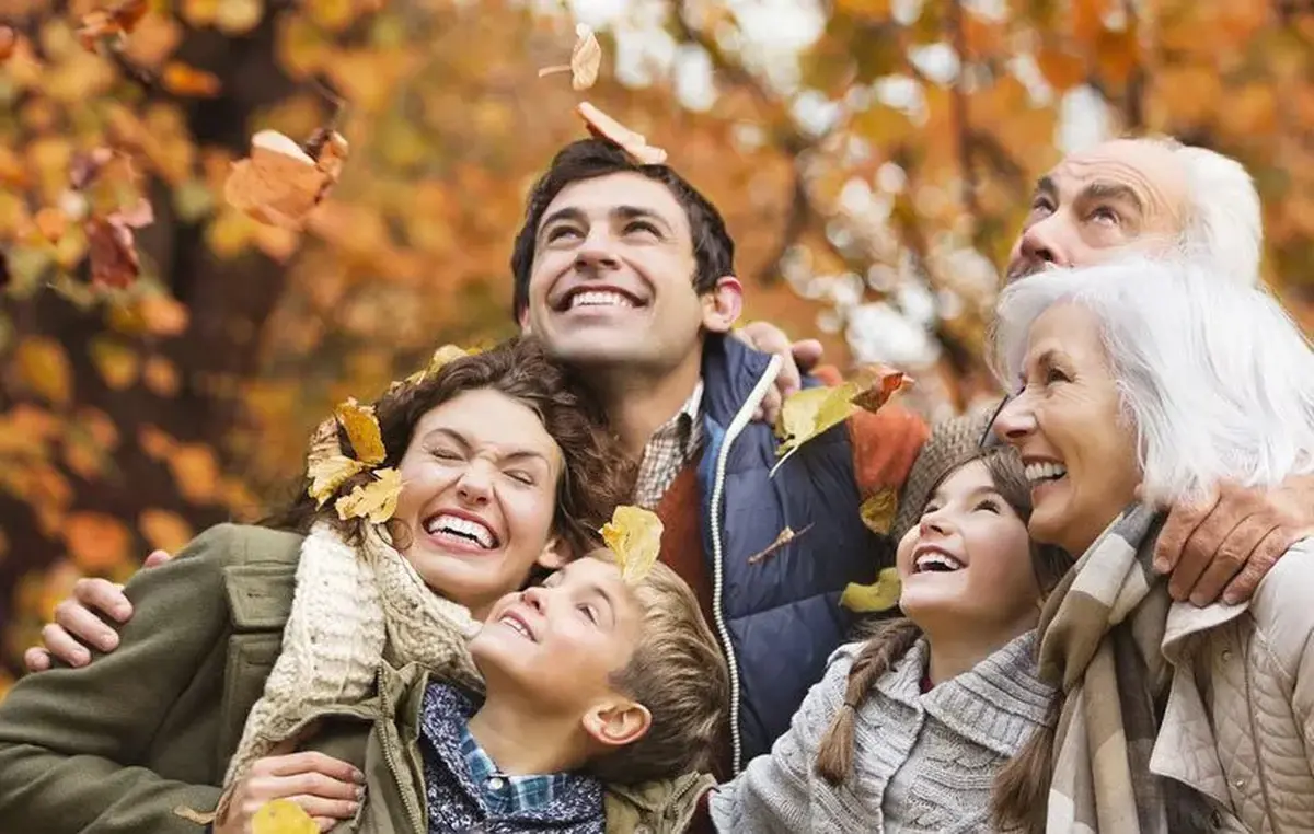 تاثیرات جشن و شادی‌ های جمعی بر روان انسان