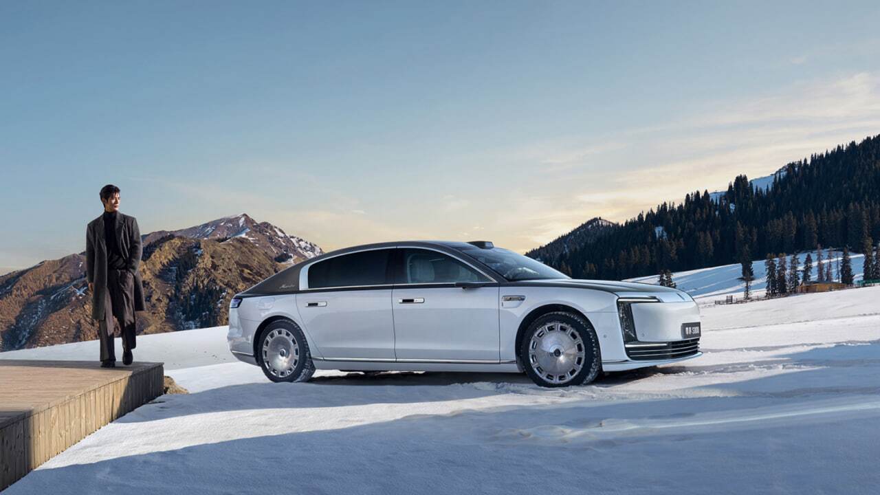 سدان انرژی نو ماکسترو اس800 از هواوی و JAC تا ژانویه 2026 عنوان پرفروش ‌ترین سدان لوکس در چین را حفظ کرد. این خودرو در مجموع بیشتر از ب ام و سری7 و مرسدس بنز اس کلاس فروش داشته است./