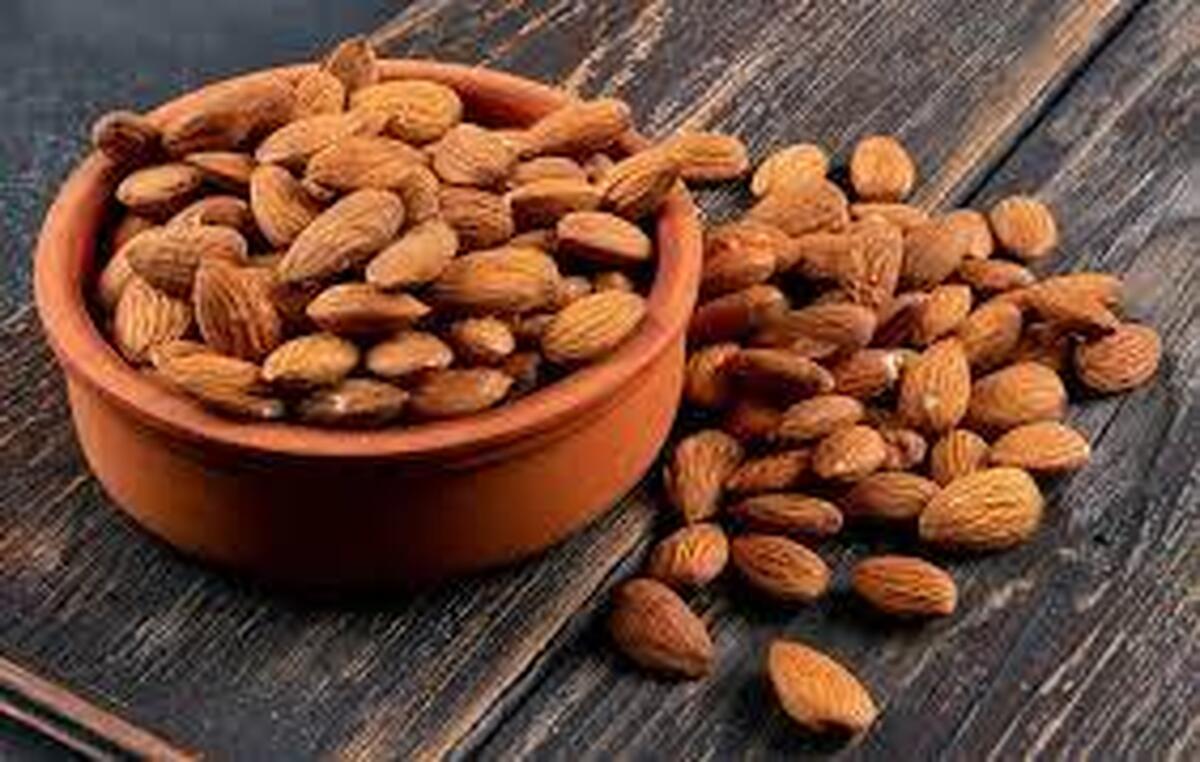 حقیقت درباره خوردن بادام با پوست   آیا واقعاً سالم است یا یک ترند ترسناک دیگر؟