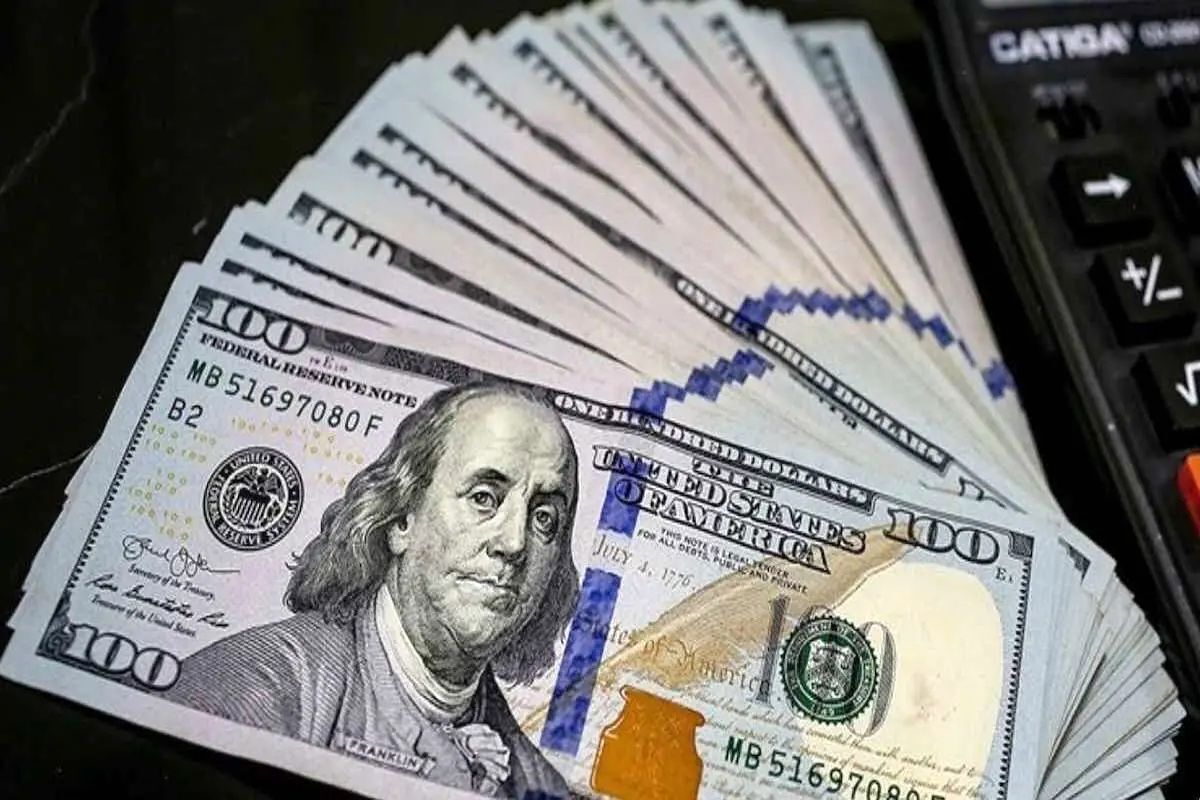 قیمت دلار امروز سه شنبه 4 شهریور 1404 دلار در آستانه مذاکرات ژنو 96 هزار تومانی شد