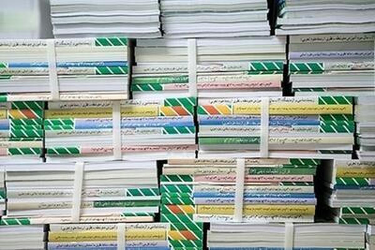 تکذیب کمبود کتب درسی و ارائه فایل به جای کتاب در مدارس
