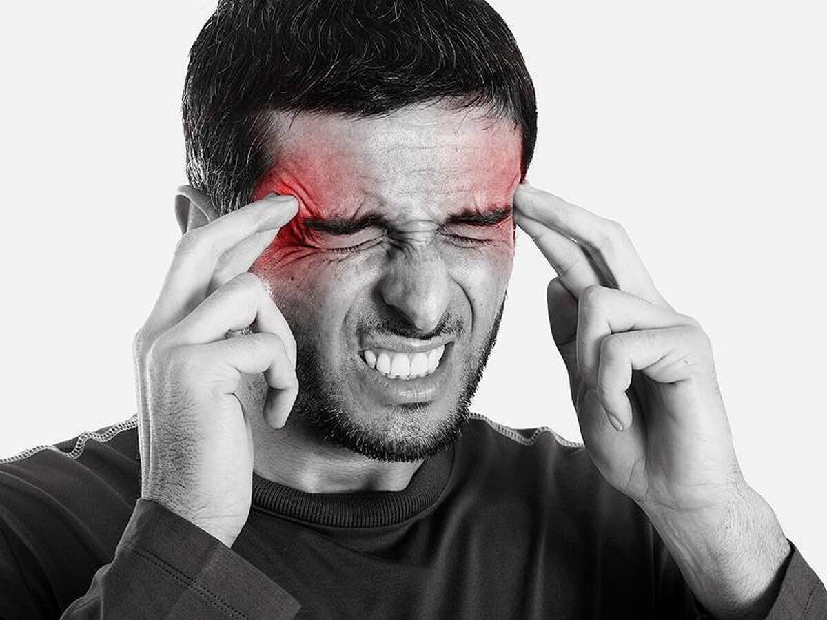 علت درد پشت چشم چیست؟