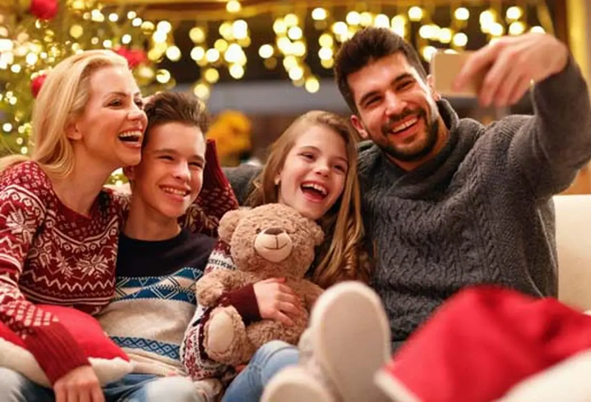 ۲۰ راهکار مؤثر برای اینکه خانوادهای شاد و صمیمی داشته باشیم