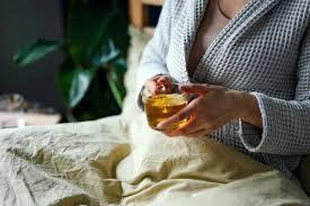 ۵ خوراکی که بدن بیمار را ضعیف می‌کند؛ از نوشیدنی‌ها تا غذاها